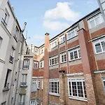 Pick A Flat\'S Apartments In Saint-Lazare - Rue De Londres