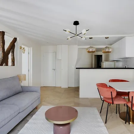 Pick A Flat's In Saint-lazare - Rue De Londres