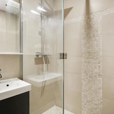 Pick A Flat's In Saint-lazare - Rue De Londres Apartment Paris